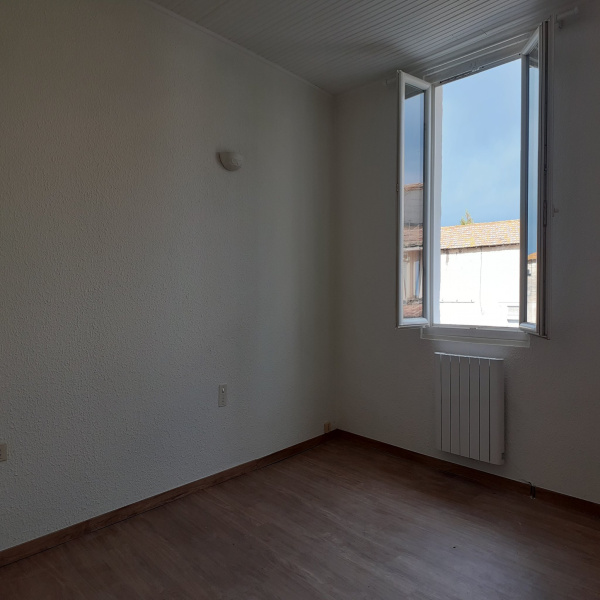 Offres de location Maison de village Le Cailar 30740