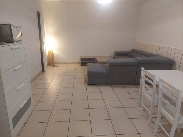 Offres de location Studio Nîmes 30900